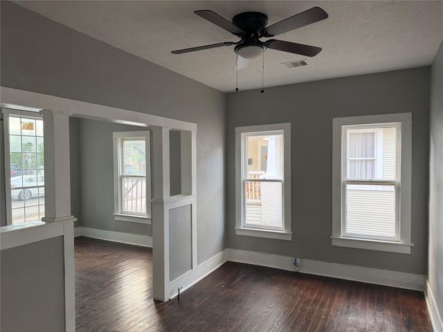 1418 Yale Street, Houston, TX 77008