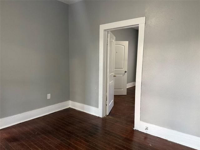 1418 Yale Street, Houston, TX 77008