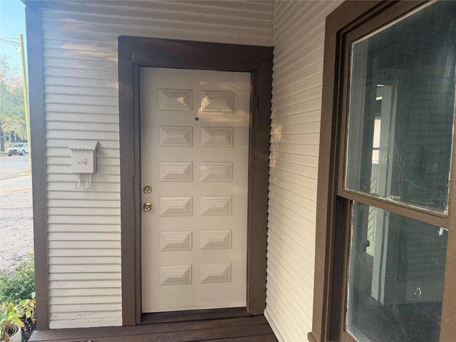 1418 Yale Street, Houston, TX 77008