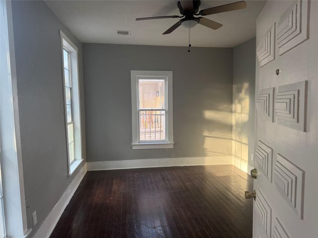 1418 Yale Street, Houston, TX 77008