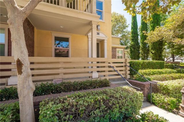323 S Glendora Avenue, Glendora, CA 91741
