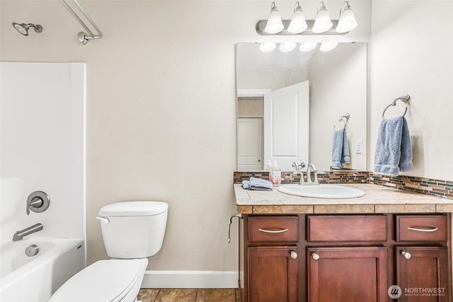 21324 61st Street Ct E, Bonney Lake, WA 98391