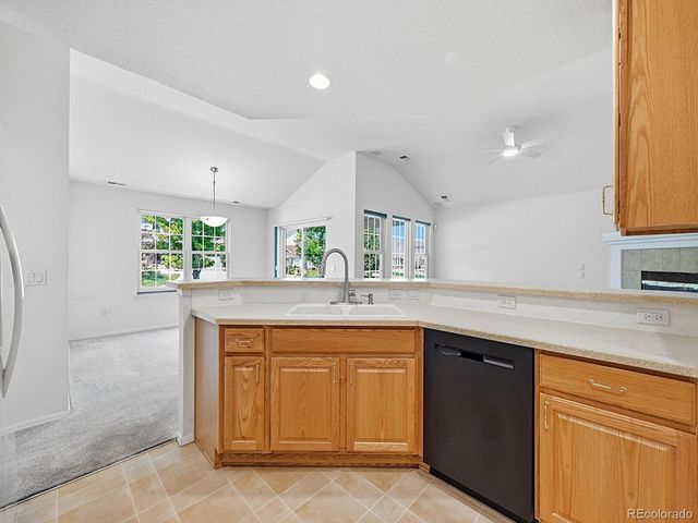 8219 S Winnipeg Court, Aurora, CO 80016