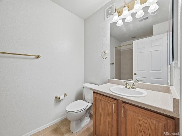 8219 S Winnipeg Court, Aurora, CO 80016