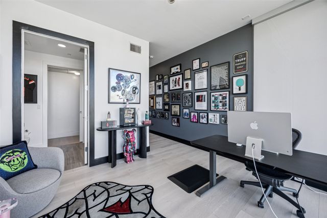 3130 N Harwood Street 1606, Dallas, TX 75201