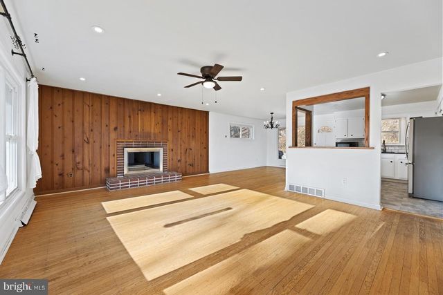 156 GYPSY LN, King Of Prussia, PA 19406