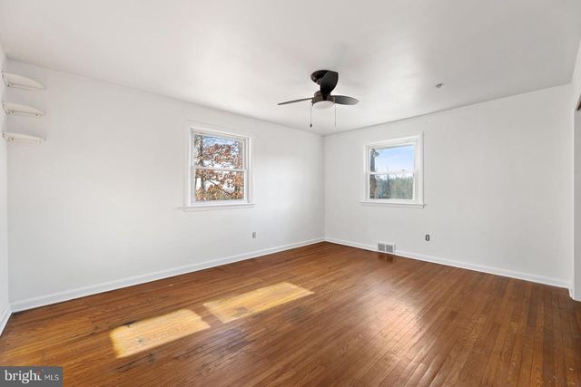 156 GYPSY LN, King Of Prussia, PA 19406