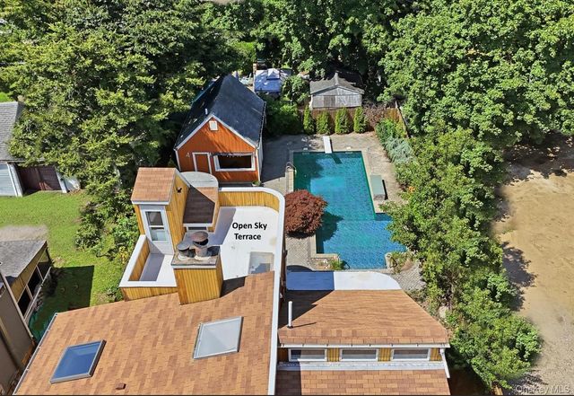 308 5th Avenue, East Northport, NY 11731