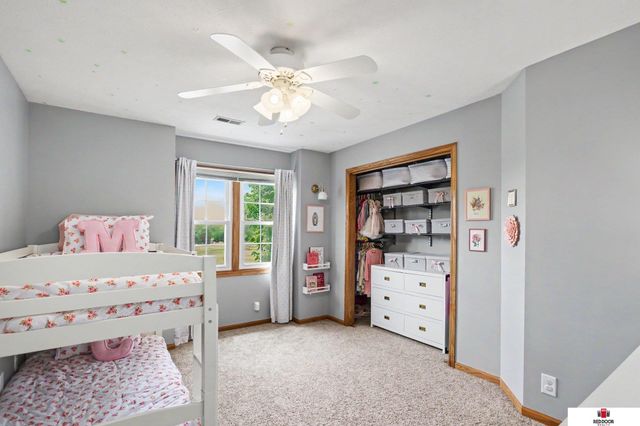 4738 Birch Hollow Drive, Lincoln, NE 68516