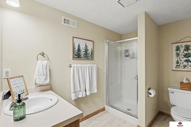 4738 Birch Hollow Drive, Lincoln, NE 68516