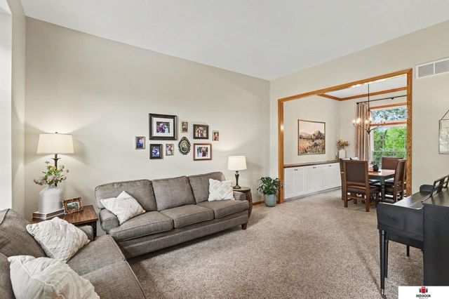 4738 Birch Hollow Drive, Lincoln, NE 68516