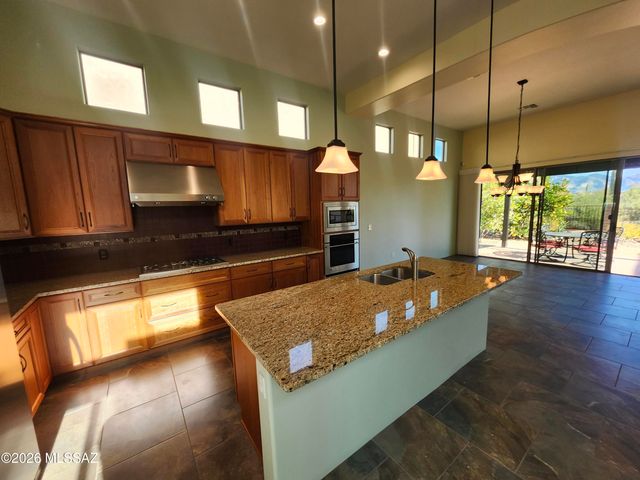 12332 N Sunrise Shadow Drive, Marana, AZ 85658