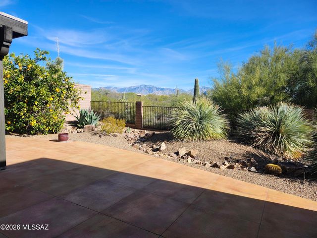 12332 N Sunrise Shadow Drive, Marana, AZ 85658