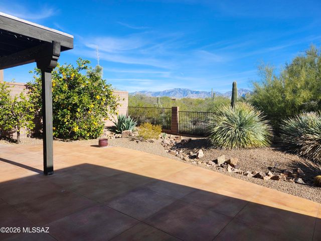 12332 N Sunrise Shadow Drive, Marana, AZ 85658