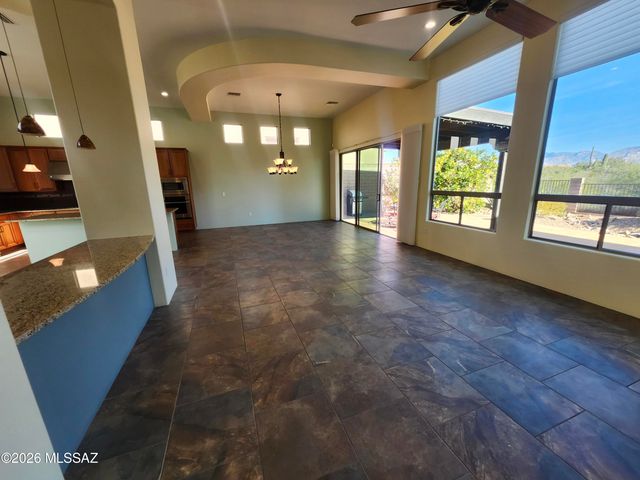 12332 N Sunrise Shadow Drive, Marana, AZ 85658