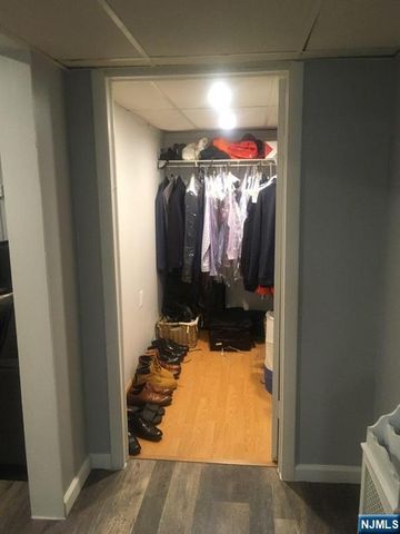 95 McKinley Avenue, Lodi, NJ 07644