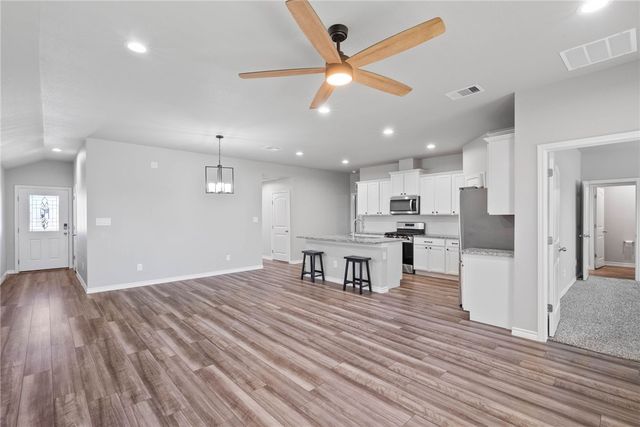 7753 Lariat Toss Dr, Corpus Christi, TX 78414