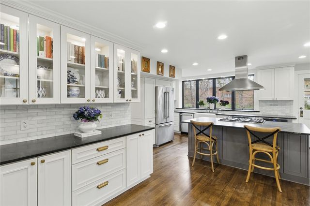 141 Grosvenor Road, Brighton, NY 14610