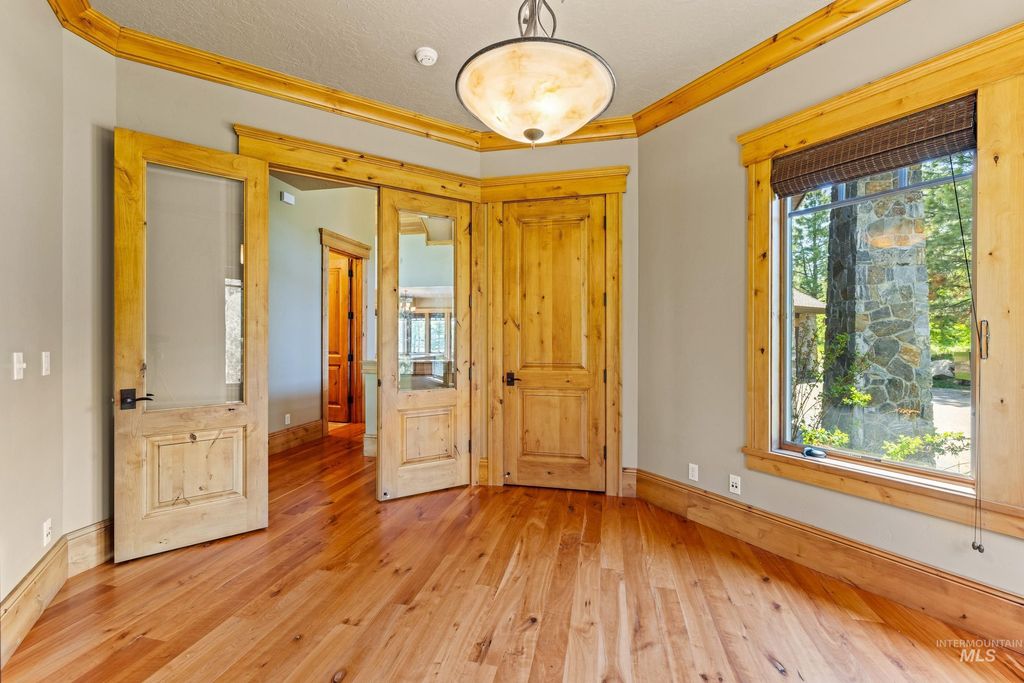 690 Discovery Drive, Donnelly, ID 83615 photo 32