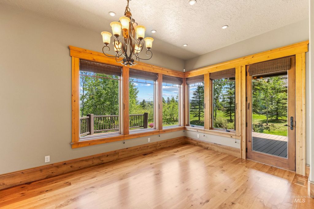 690 Discovery Drive, Donnelly, ID 83615 photo 33