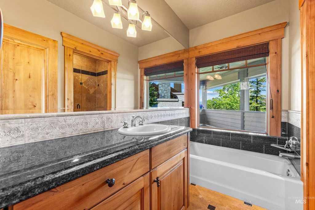 690 Discovery Drive, Donnelly, ID 83615 photo 38