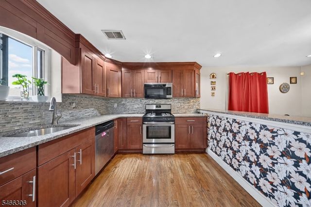 307 Conant St, Hillside Twp., NJ 07205