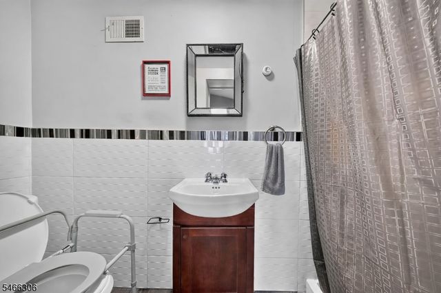 307 Conant St, Hillside Twp., NJ 07205