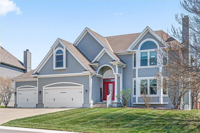 4005 SW Boulder Drive, Lee's Summit, MO 64082