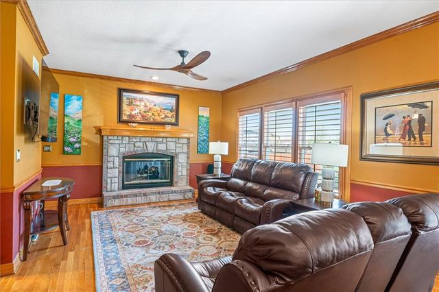 4005 SW Boulder Drive, Lee's Summit, MO 64082