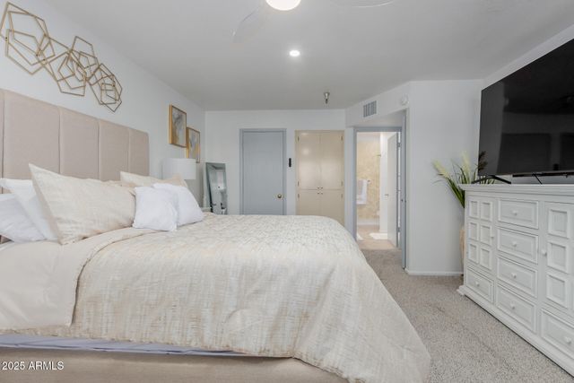 425 S PARKCREST Drive 334, Mesa, AZ 85206