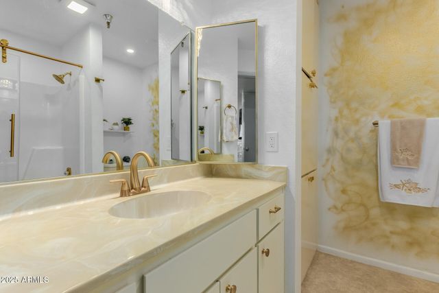 425 S PARKCREST Drive 334, Mesa, AZ 85206