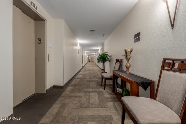 425 S PARKCREST Drive 334, Mesa, AZ 85206