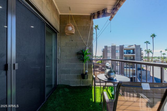 425 S PARKCREST Drive 334, Mesa, AZ 85206