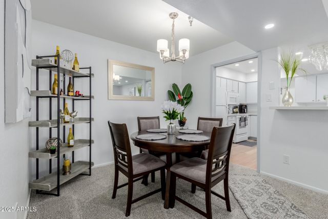 425 S PARKCREST Drive 334, Mesa, AZ 85206