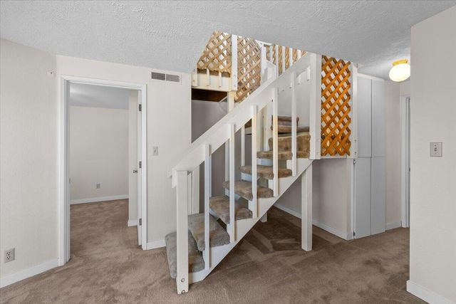 1105 Ivy Lane, Ashland, OR 97520