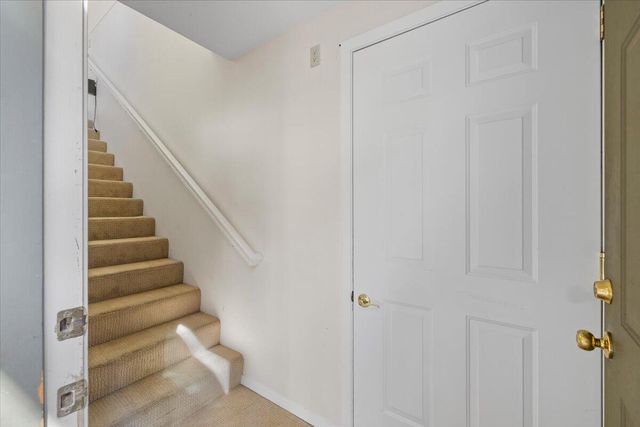 1105 Ivy Lane, Ashland, OR 97520