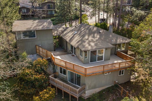 1105 Ivy Lane, Ashland, OR 97520