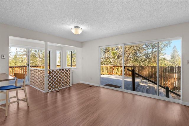 1105 Ivy Lane, Ashland, OR 97520