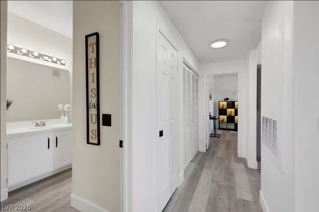 8501 West University Avenue 2077, Las Vegas, NV 89147