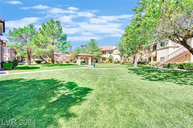 8501 West University Avenue 2077, Las Vegas, NV 89147