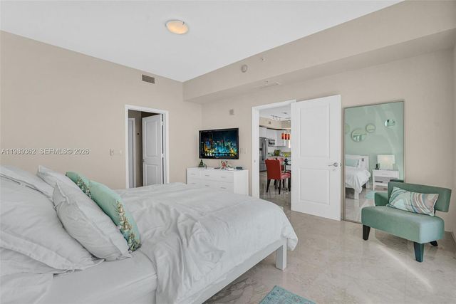 1945 S Ocean Dr 906, Hallandale Beach, FL 33009