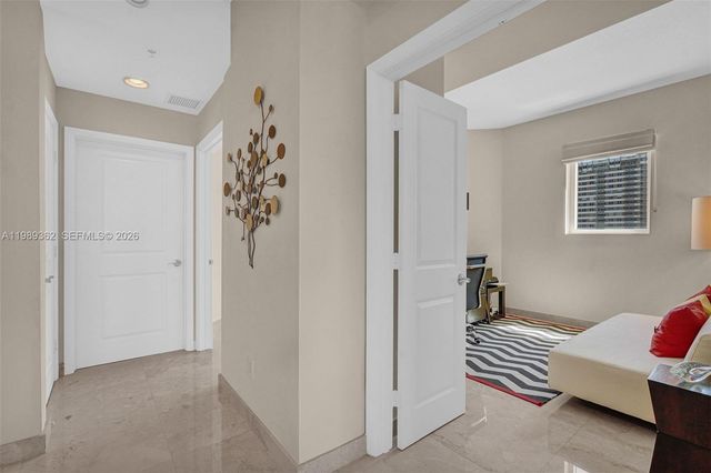 1945 S Ocean Dr 906, Hallandale Beach, FL 33009