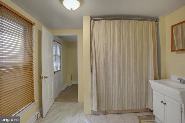 114 E ANTIETAM ST E, Hagerstown, MD 21740