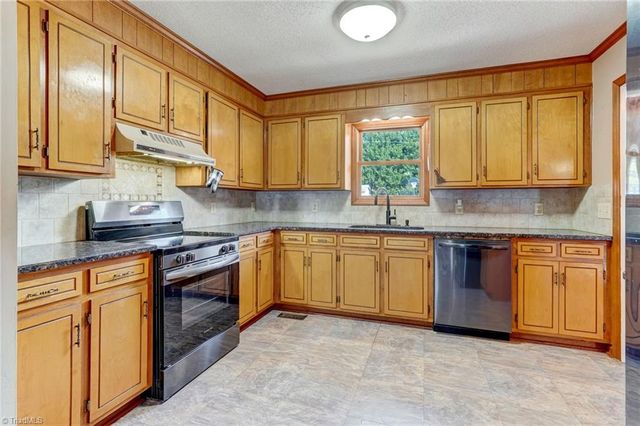 114 Douglas Lane, Reidsville, NC 27320