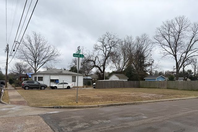 2602 Ghent Street, Dallas, TX 75215