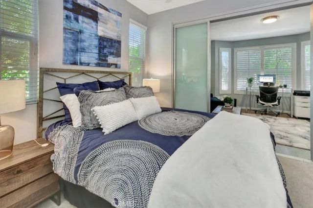 142 Yellow Daisy, Irvine, CA 92618