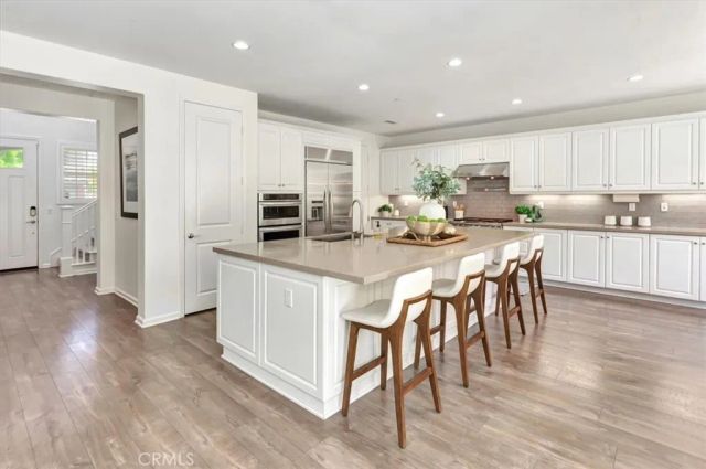 142 Yellow Daisy, Irvine, CA 92618