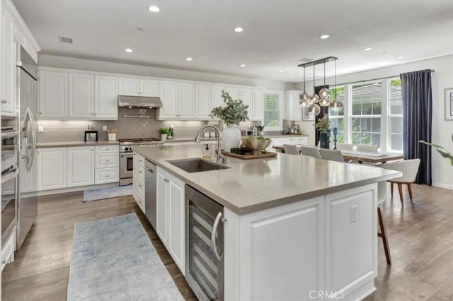 142 Yellow Daisy, Irvine, CA 92618