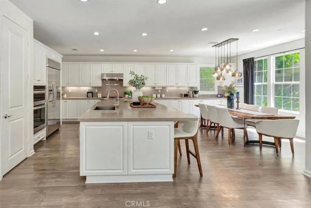 142 Yellow Daisy, Irvine, CA 92618