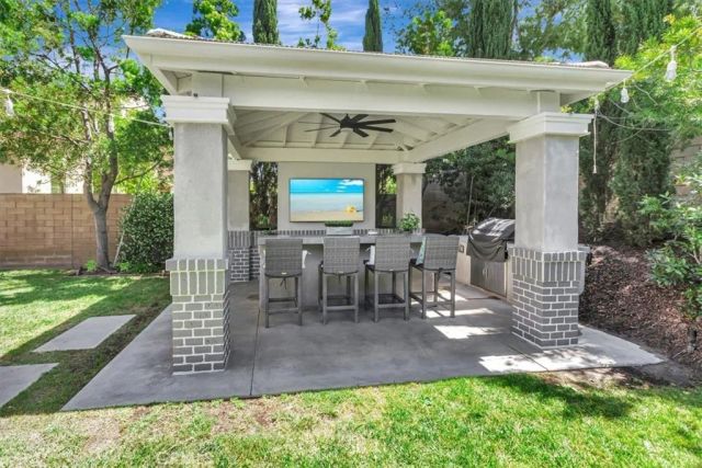 142 Yellow Daisy, Irvine, CA 92618
